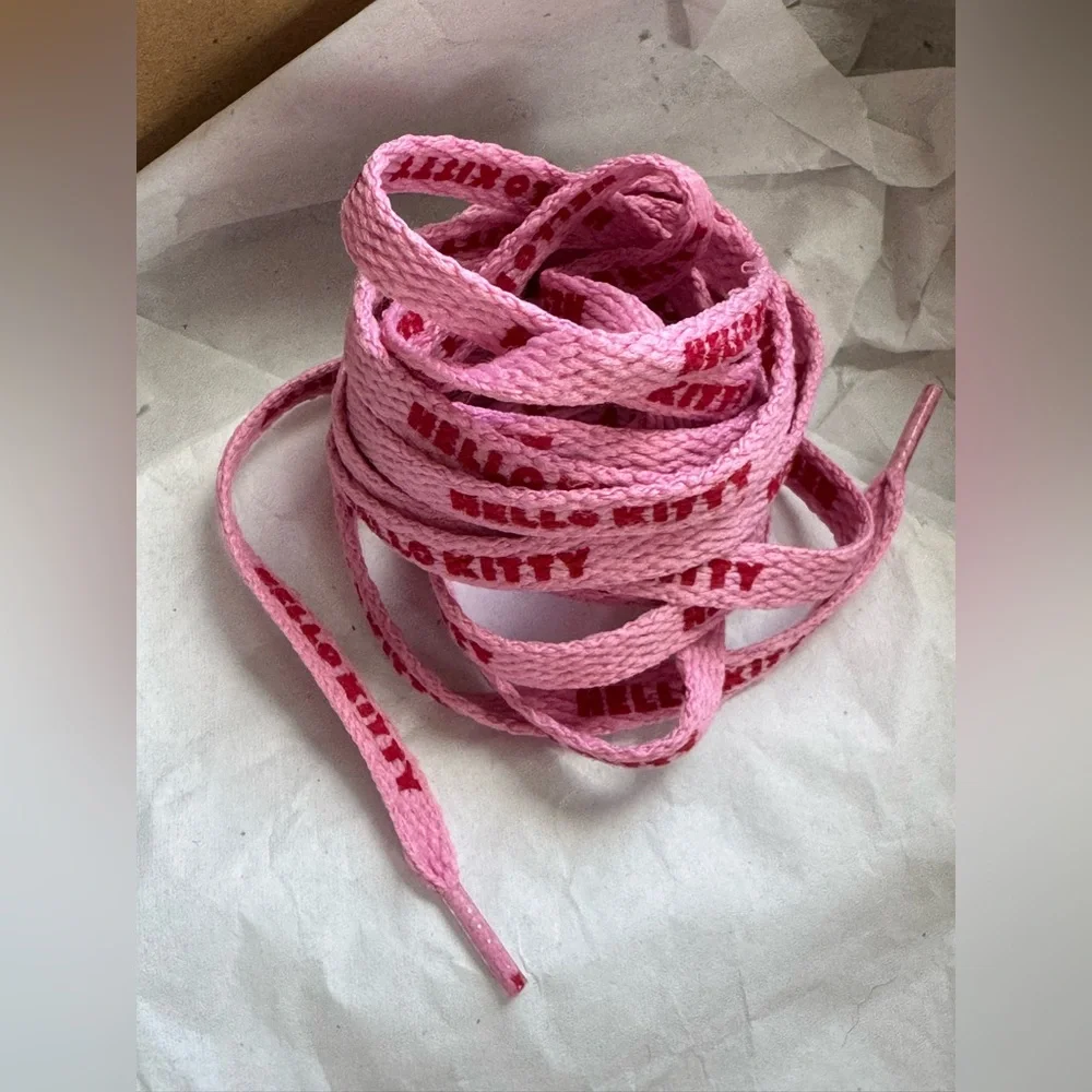 Hello Kitty high top converse - Picture 8 of 14